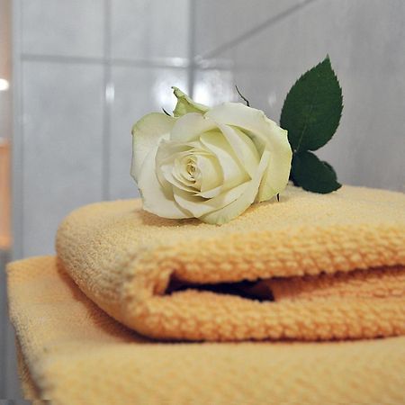 Hotel Friesen Werdau Bagian luar foto