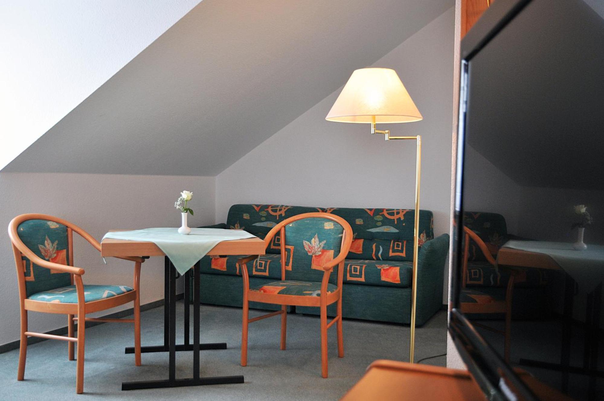 Hotel Friesen Werdau Bagian luar foto
